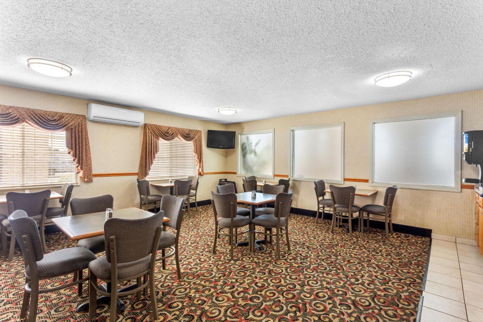 Best Western Oglesby Inn Exterior photo